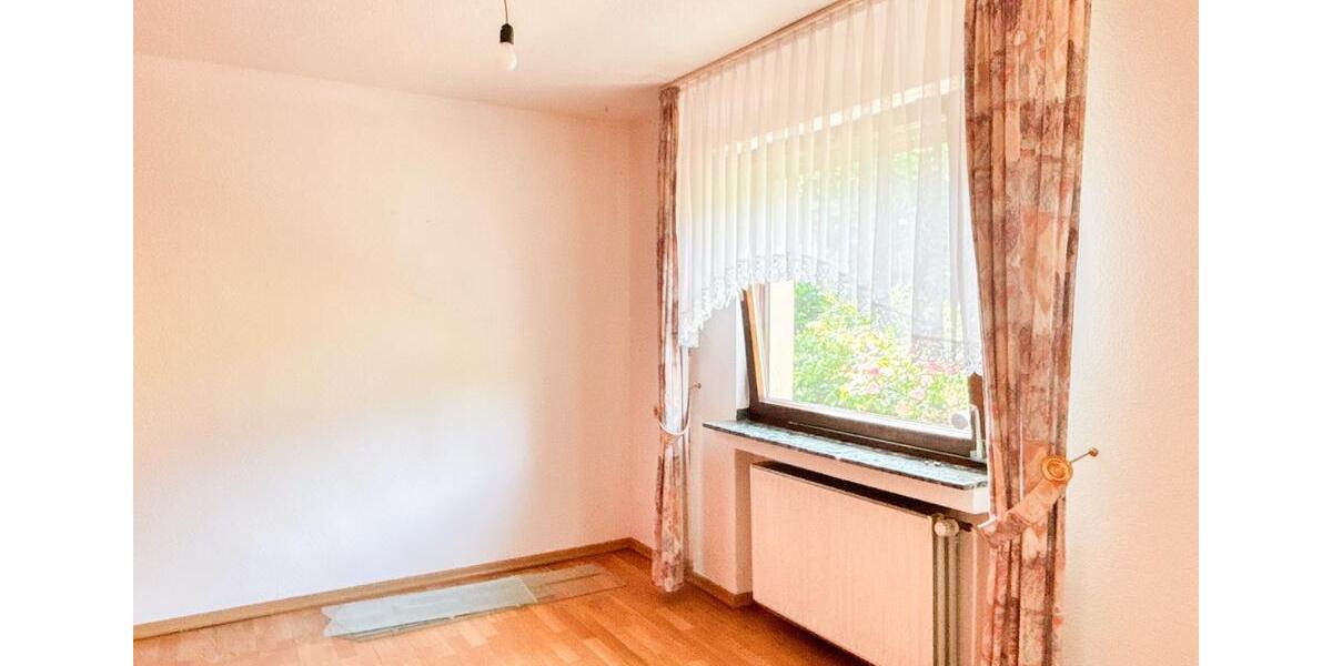 Einfamilienhaus Porta Westfalica - 7 Zimmer, 119 m&sup2;, 210.000&euro; | Angebot:26998593