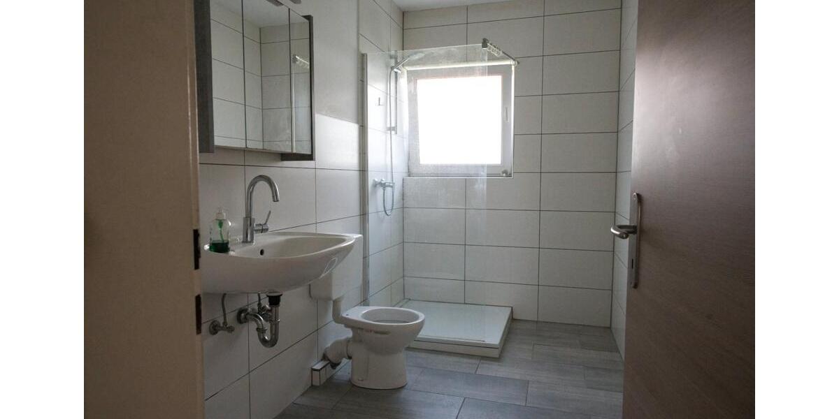 Erdgeschoßwohnung Rinteln - 5 Zimmer, 103 m&sup2;, 150.000&euro; | Angebot:26795667