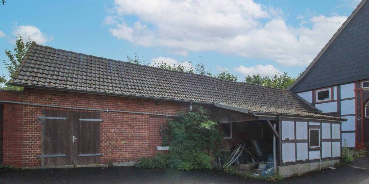 Einfamilienhaus Rinteln Deckbergen - 7 Zimmer, 227 m&sup2;, 89.000&euro; | Angebot:26818628