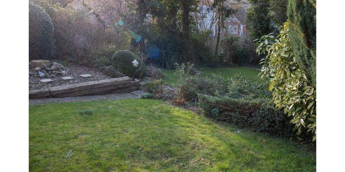 Einfamilienhaus Vlotho - 7 Zimmer, 165 m&sup2;, 175.000&euro; | Angebot:25716921