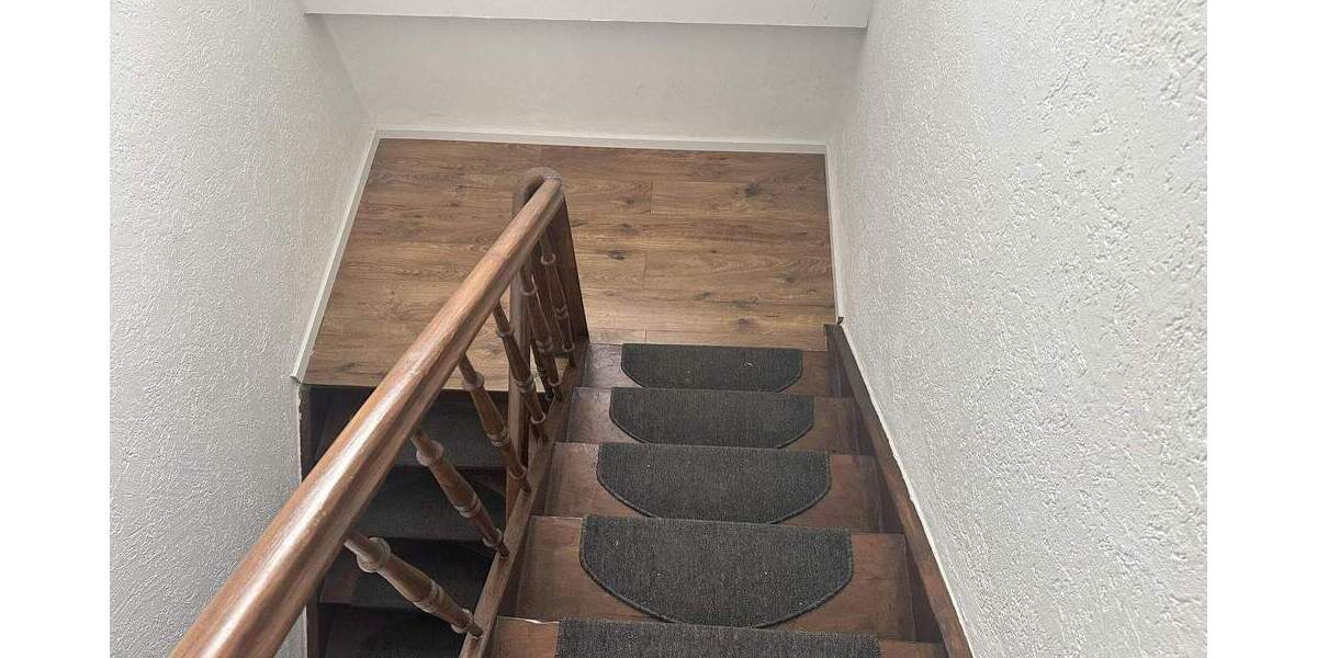 Einfamilienhaus Bad Salzuflen Schötmar - 9 Zimmer, 165 m&sup2;, 329.000&euro; | Angebot:25694935