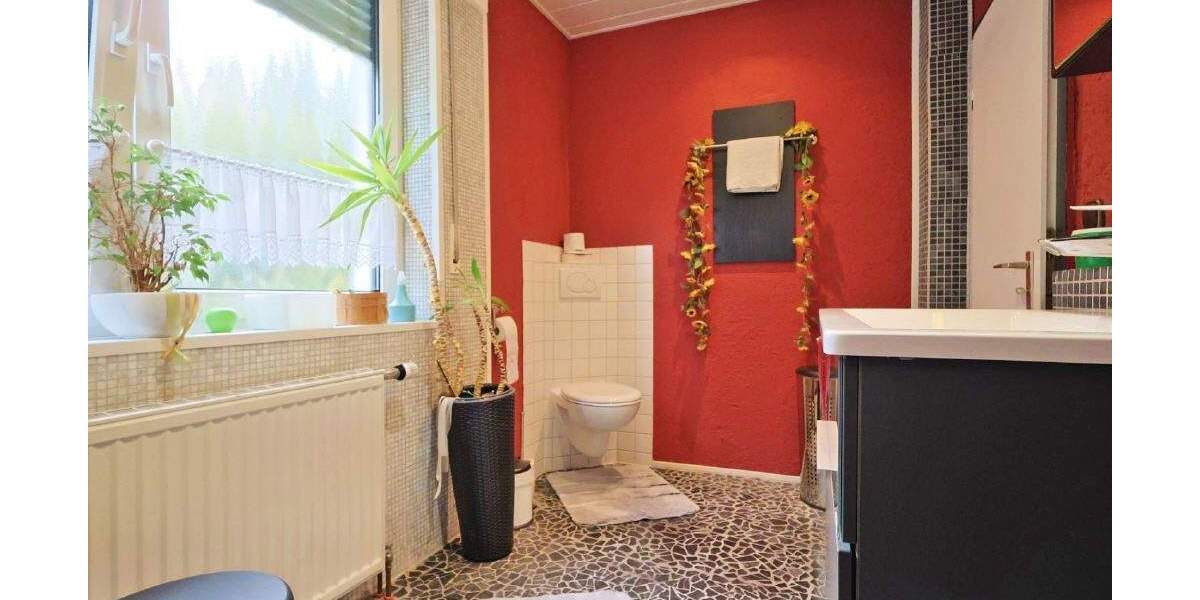 Einfamilienhaus Preußisch Oldendorf - 8 Zimmer, 225 m&sup2;, 345.000&euro; | Angebot:25693512