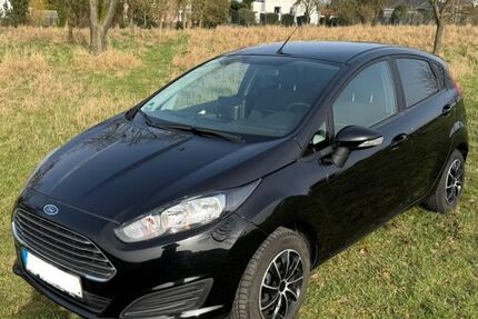 Ford Fiesta 50.000 km 6.100 &euro; Löhne 32584