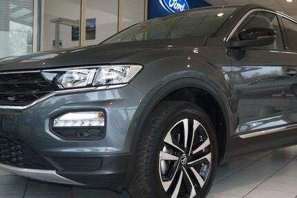 VW T-Roc 15.777 km 24.985 &euro; Bückeburg 31675