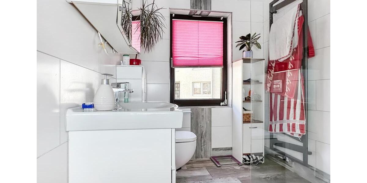 Maisonettenwohnung Extertal - 7 Zimmer, 160 m&sup2;, 960&euro; | Angebot:26232670