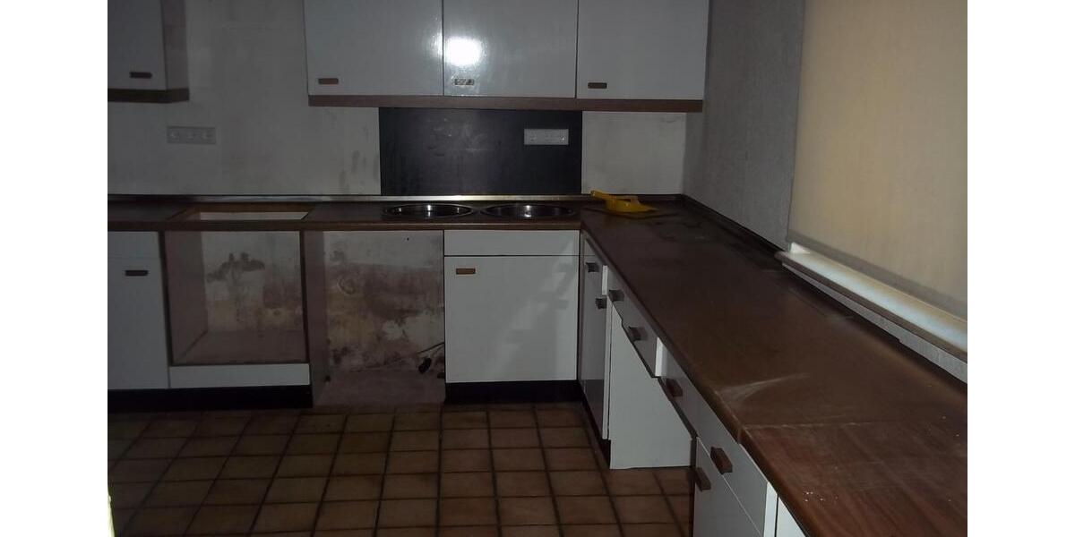 Einfamilienhaus Vlotho - 11 Zimmer, 200 m&sup2;, 89.000&euro; | Angebot:26987412