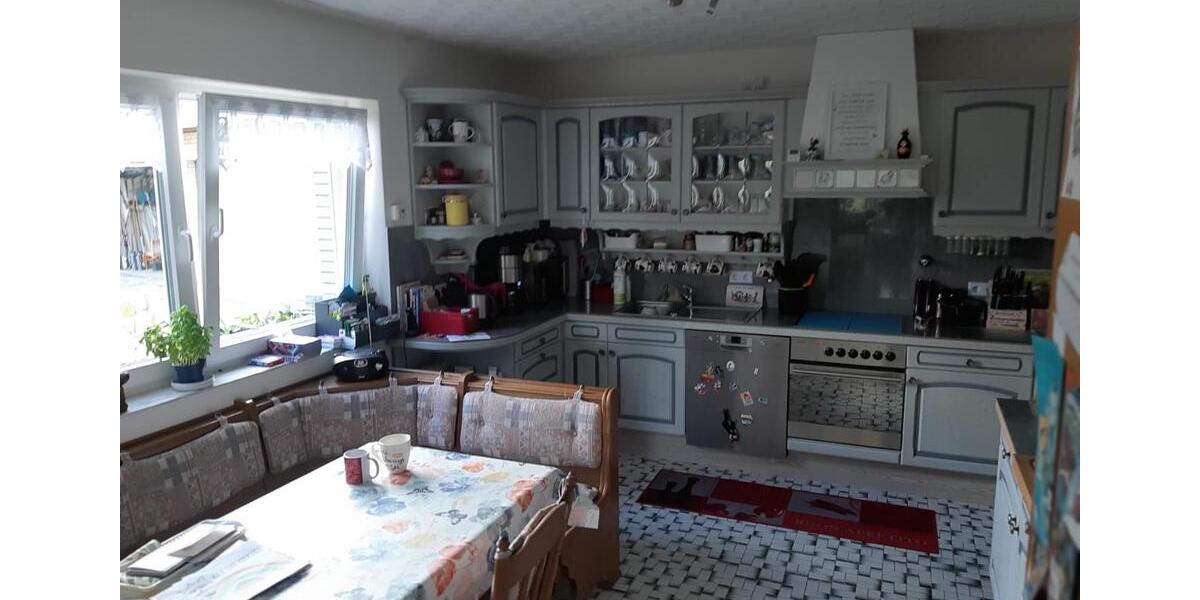 Villa Rinteln - 5 Zimmer, 258 m&sup2;, 1.850&euro; | Angebot:25986835