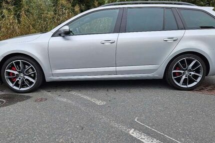 Skoda Octavia 149.000 km 16.450 &euro; Minden 32429