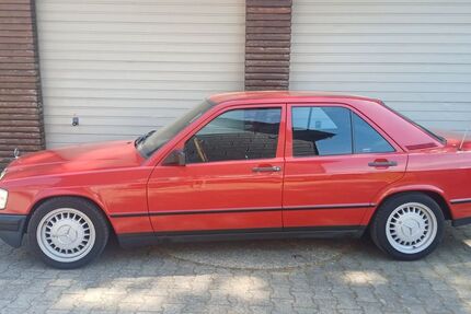 Mercedes-Benz 190 114.871 km 9.900 &euro; Vlotho 32602