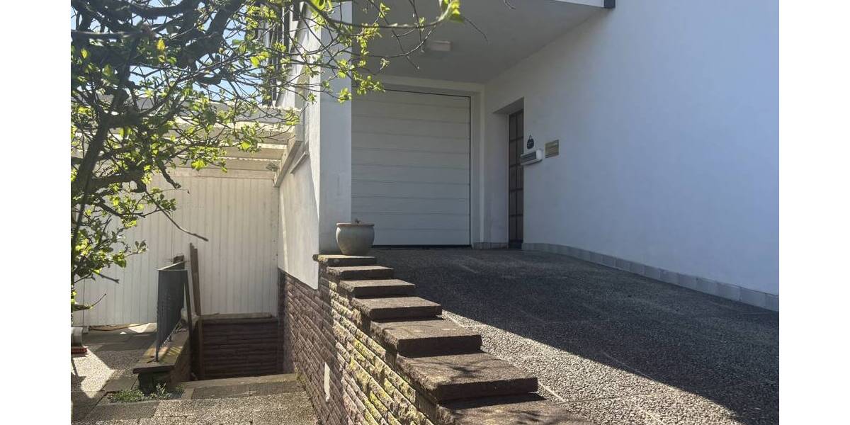 Mehrfamilienhaus, Wohnhaus Rinteln - 6 Zimmer, 175 m&sup2;, 275.000&euro; | Angebot:25800901