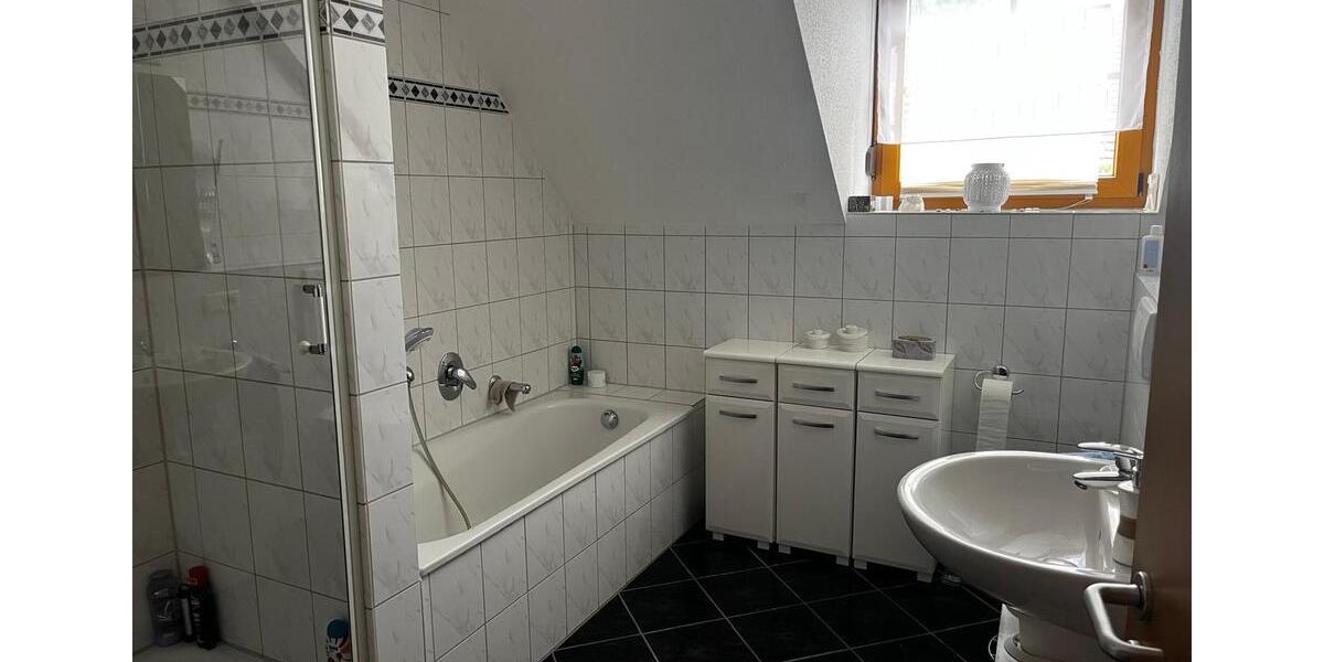 Doppelhaushälfte Bad Oeynhausen Dehme - 5 Zimmer, 120 m&sup2;, 360.000&euro; | Angebot:26987375