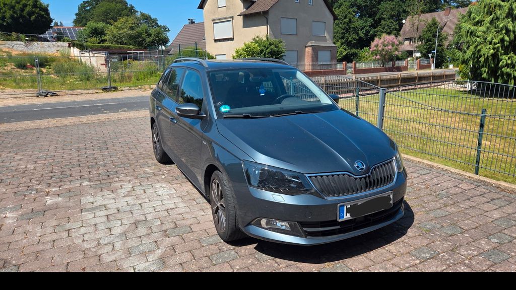 Skoda Fabia 91.200 km 9.500 &euro; Kirchlengern 32278