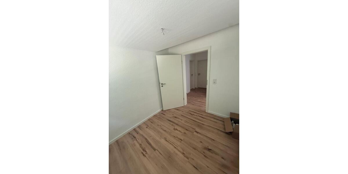 Dachgeschoßwohnung Bad Salzuflen Ehrsen-Breden - 3 Zimmer, 74 m&sup2;, 740&euro; | Angebot:25855881