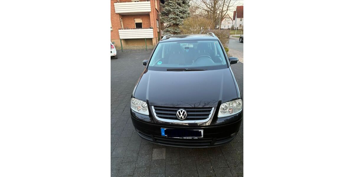 VW Touran 322.200 km 1.200 &euro; Herford 32049