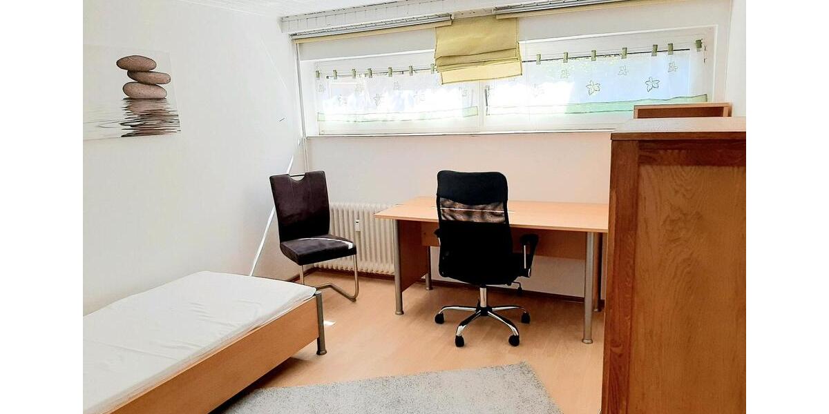 Etagenwohnung Rinteln - 3 Zimmer, 90 m&sup2;, 220&euro; | Angebot:24755630