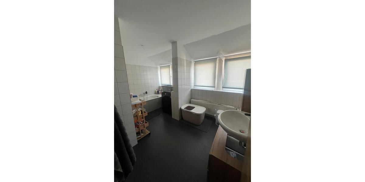 Dachgeschoßwohnung Hessisch Oldendorf - 3.5 Zimmer, 86 m&sup2;, 850&euro; | Angebot:26387242
