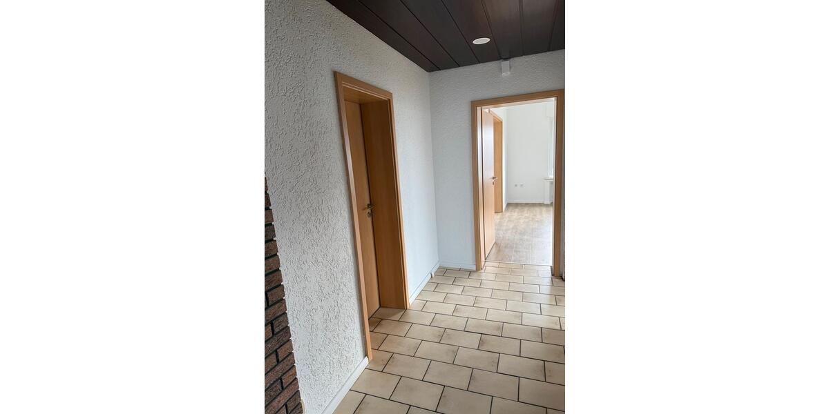 Etagenwohnung Löhne - 3 Zimmer, 82 m&sup2;, 590&euro; | Angebot:26039407