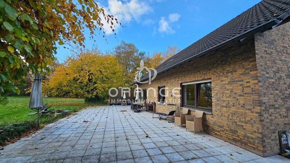 Mehrfamilienhaus, Wohnhaus Bad Salzuflen / Lockhausen Lockhausen - 1 Zimmer, 218 m&sup2;, 430.000&euro; | Angebot:25909224