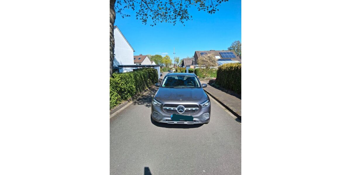 Mercedes-Benz GLA 200 9.900 km 29.500 &euro; Lemgo 32657