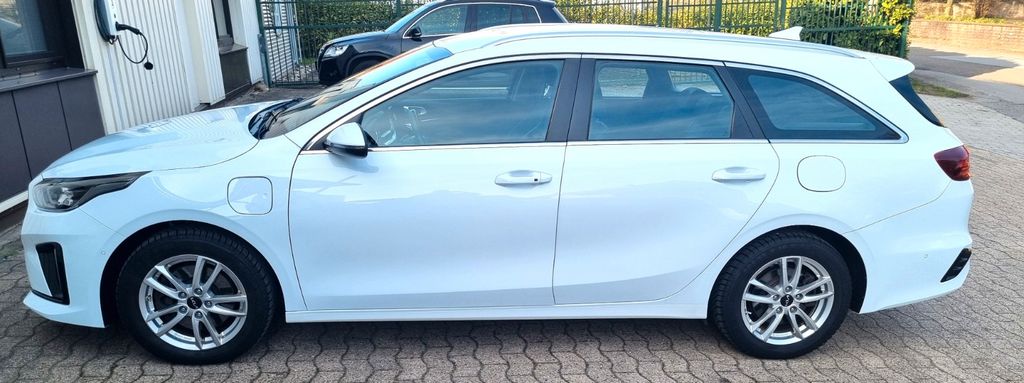 Kia ceed Sportswagon 115.000 km 16.200 &euro; Lübbecke 32312