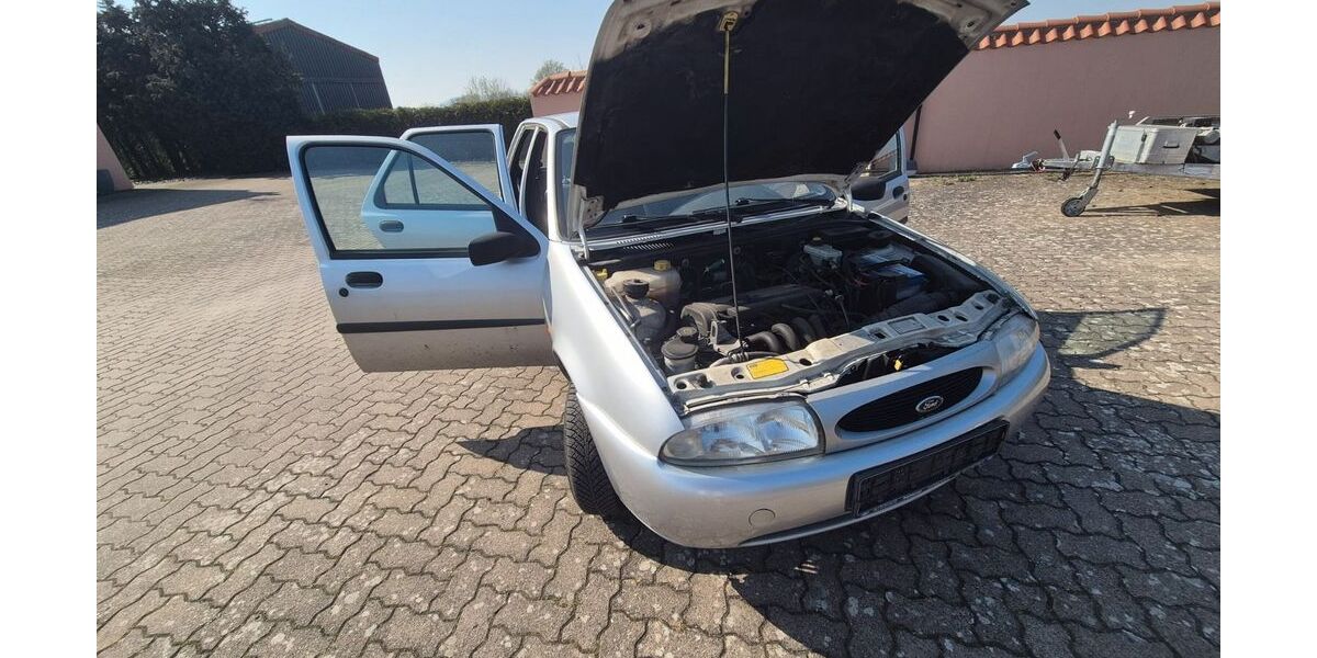 Ford Fiesta 43.300 km 2.000 &euro; Rodenberg 31552