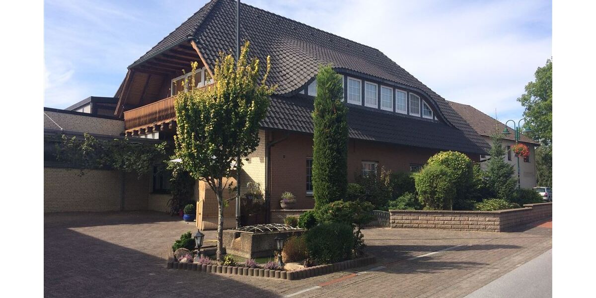 4 auf einen Streich ... 2 Wohnhäuser, 1 Gewerbeimmobilie und 1 Baugrundstück ... - Mehrfamilienhaus, Wohnhaus Uchte | Angebot:26096576