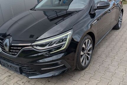 Renault Megane 127.150 km 13.898 &euro; Bünde 32257