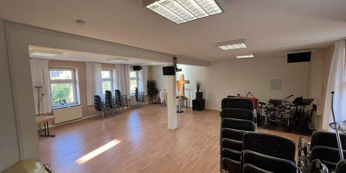 Mehrfamilienhaus, Wohnhaus Vlotho - 8 Zimmer, 302 m&sup2;, 340.000&euro; | Angebot:25686493