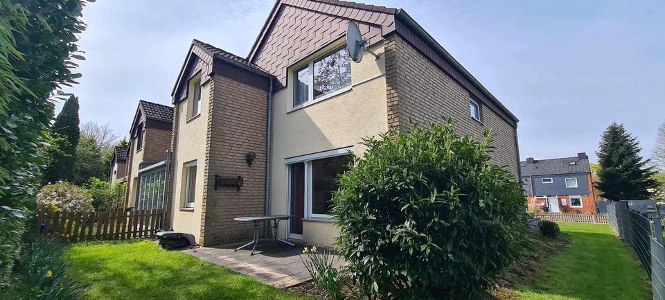 Einfamilienhaus Bückeburg - 6 Zimmer, 154 m&sup2;, 285.000&euro; | Angebot:26214287