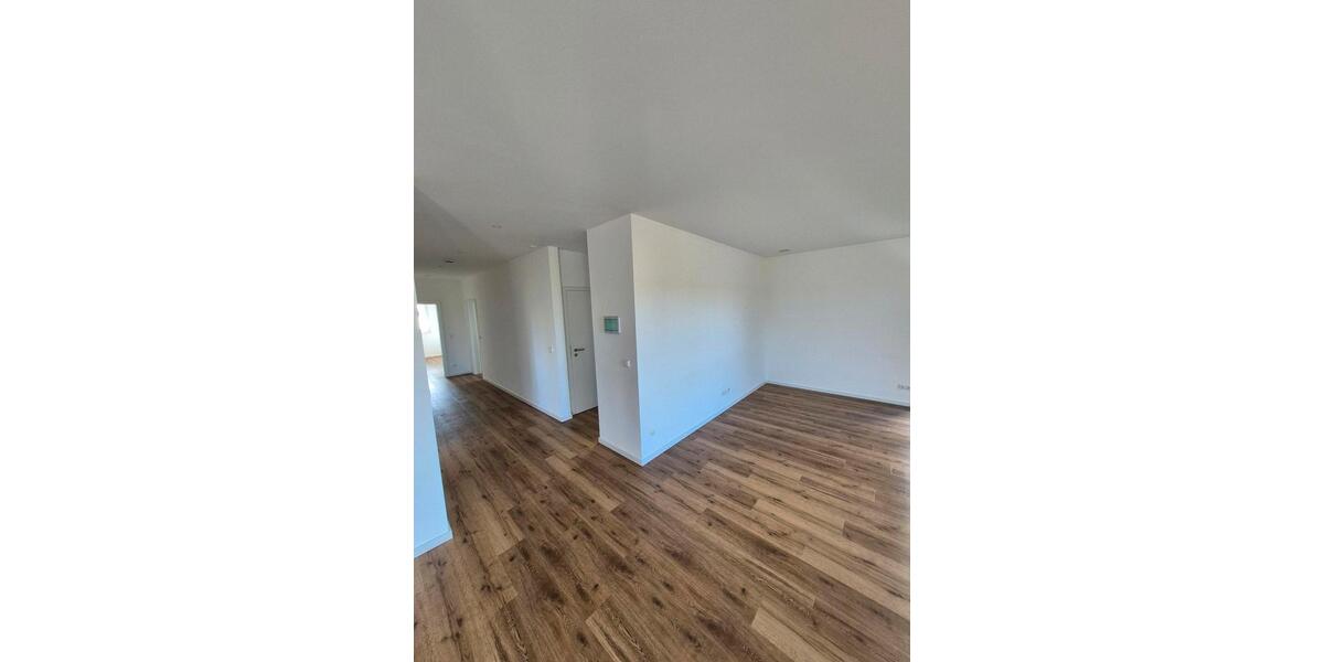 Erdgeschoßwohnung Minden - 3 Zimmer, 117 m&sup2;, 1.280&euro; | Angebot:25294057