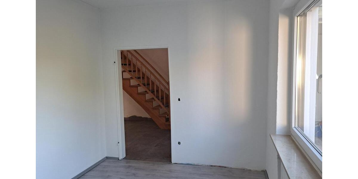 Einfamilienhaus Rahden - 9 Zimmer, 200 m&sup2;, 1.280&euro; | Angebot:25601058