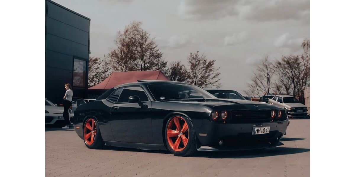 Dodge Challenger 155.000 km 22.000 &euro; Hessisch Oldendorf 31840