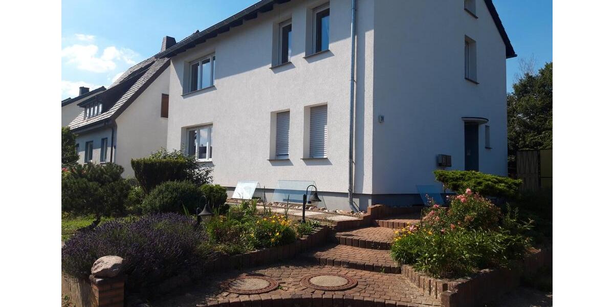 Erdgeschoßwohnung Bünde - 3 Zimmer, 95 m&sup2;, 800&euro; | Angebot:26048063