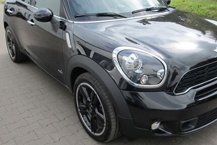 Mini Cooper SD 79.684 km 12.199 &euro; Vlotho 32602