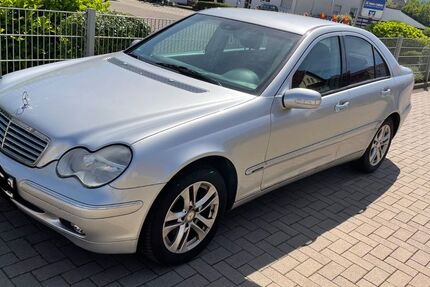 Mercedes-Benz C 200 198.000 km 1.750 &euro; Hille 32479