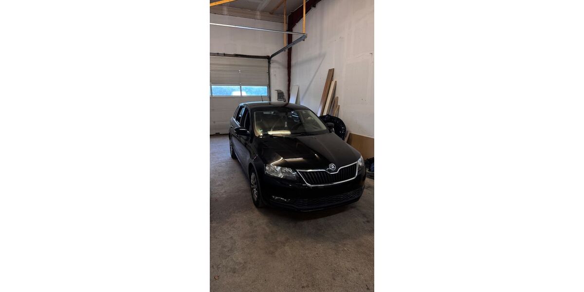 Skoda Rapid 115.000 km 9.300 &euro; Hille 32479