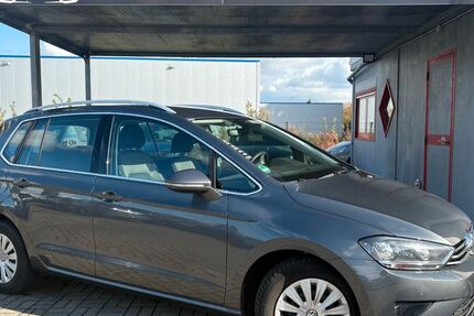 VW Golf Sportsvan 104.648 km 15.999 &euro; Enger 32130