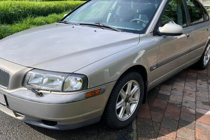 Volvo S80 376.500 km 990 &euro; Dörentrup 32694