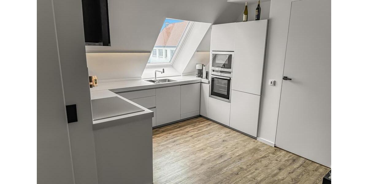 Dachgeschoßwohnung Lemgo - 2 Zimmer, 85 m&sup2;, 900&euro; | Angebot:26579037