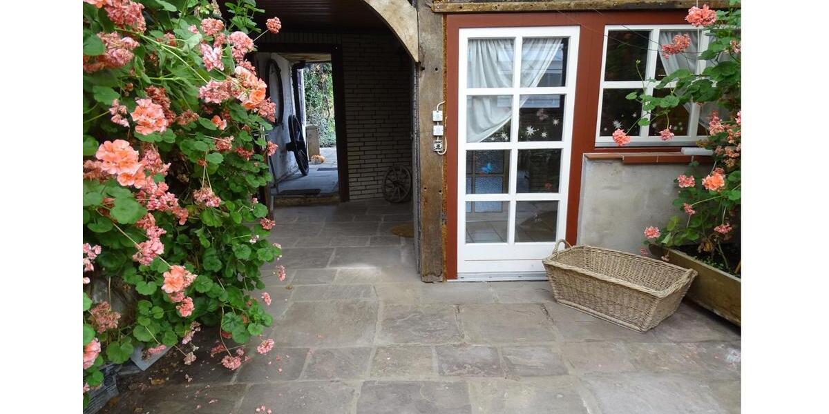 Bauernhaus, Landhaus Hessisch Oldendorf - 8 Zimmer, 200 m&sup2;, 175.000&euro; | Angebot:24615188