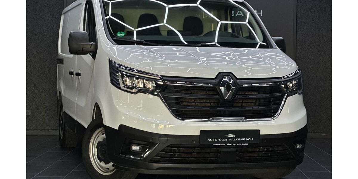 Renault Trafic 186.000 km 12.999 &euro; Löhne 32584