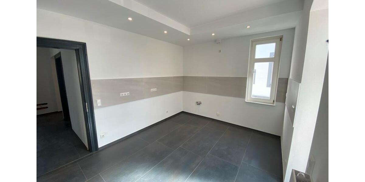 Etagenwohnung Bünde - 3 Zimmer, 100 m&sup2;, 1.050&euro; | Angebot:25948973