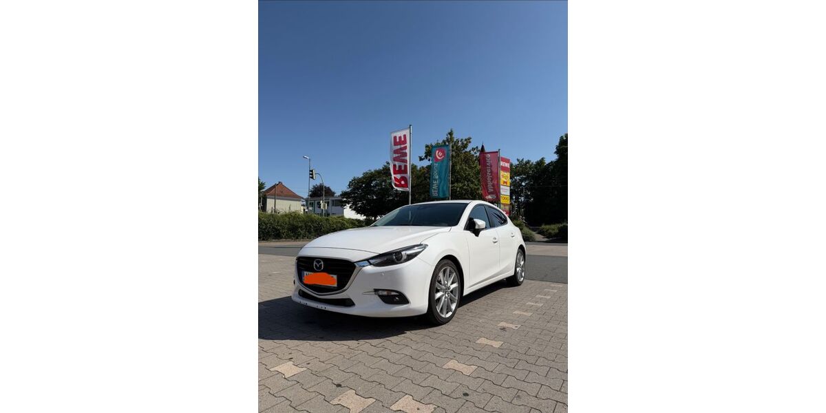 Mazda 3 129.700 km 12.499 &euro; Minden 32423
