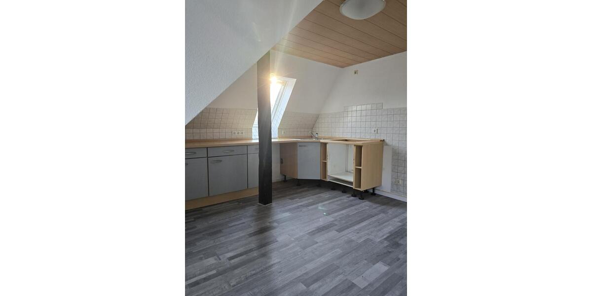 Dachgeschoßwohnung Lemgo - 2.5 Zimmer, 55 m&sup2;, 450&euro; | Angebot:26271023