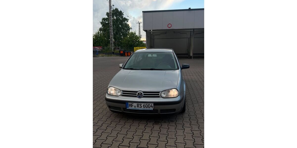 VW Golf 197.000 km 2.100 &euro; Bad Salzuflen 32108