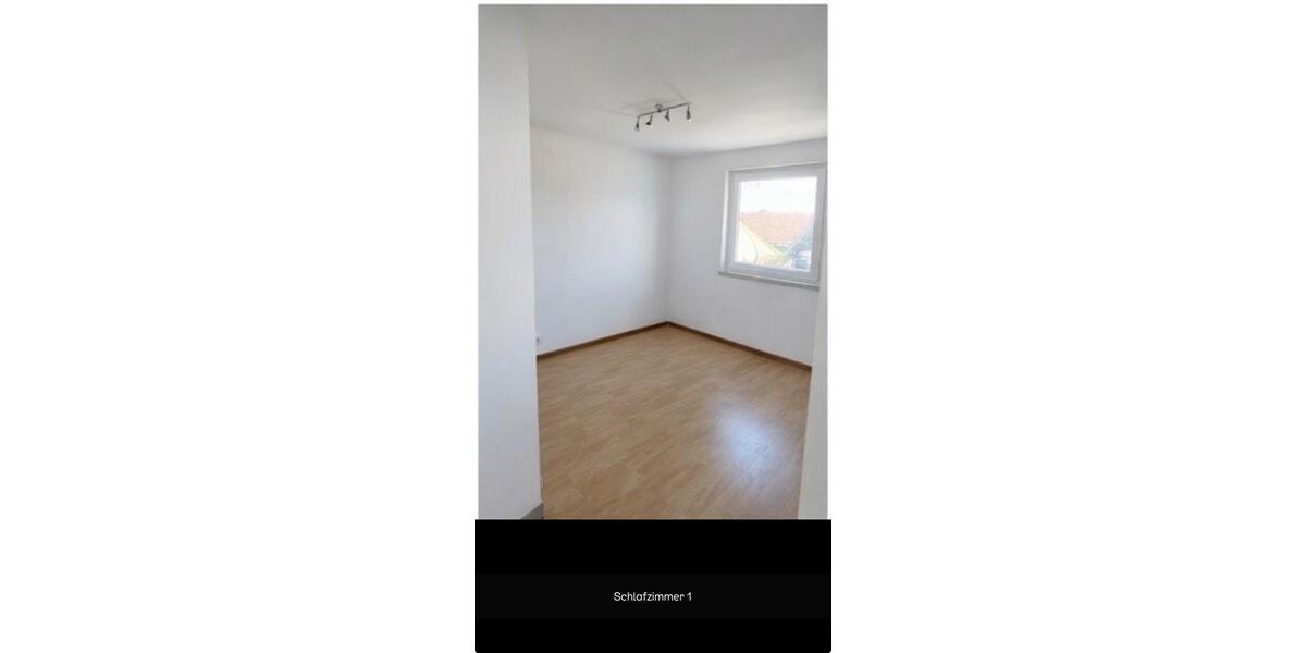 Dachgeschoßwohnung Rodenberg - 3 Zimmer, 84 m&sup2;, 850&euro; | Angebot:25803885
