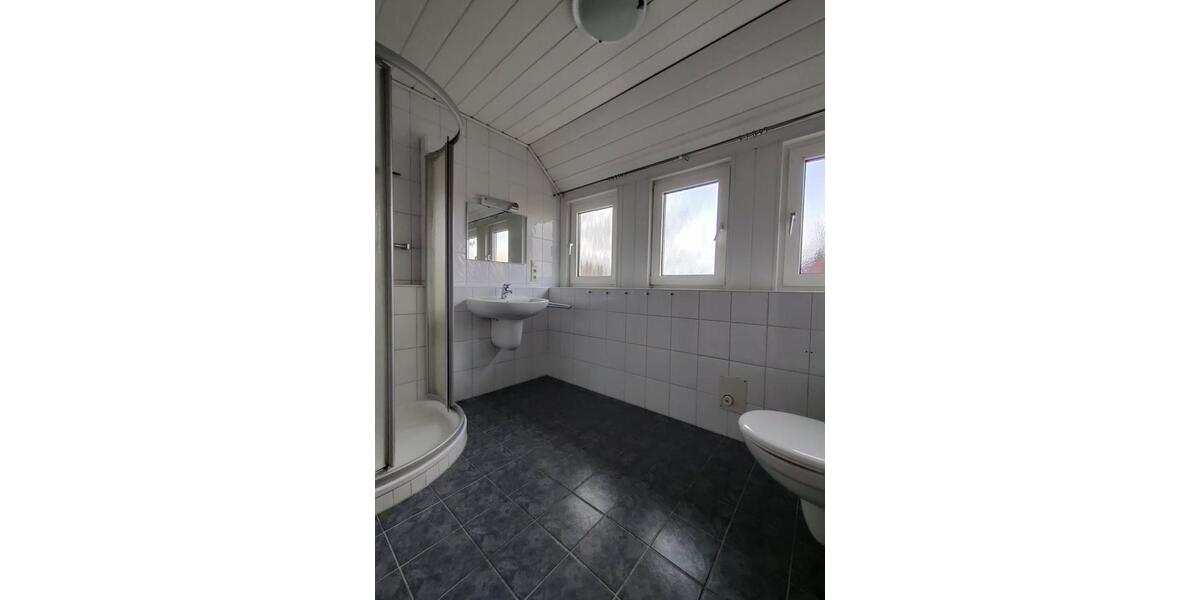 Dachgeschoßwohnung Kirchlengern - 3 Zimmer, 70 m&sup2;, 560&euro; | Angebot:25653968