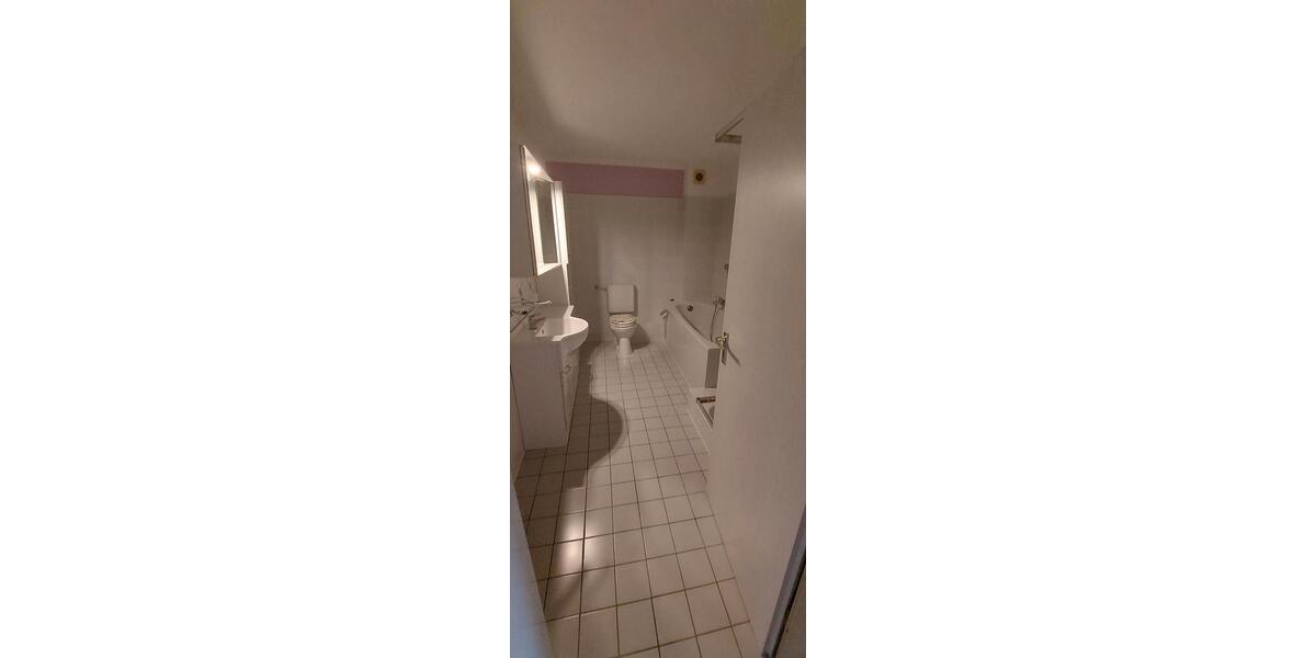 Reihenhaus Lemgo - 5 Zimmer, 121 m&sup2;, 260.000&euro; | Angebot:27255209