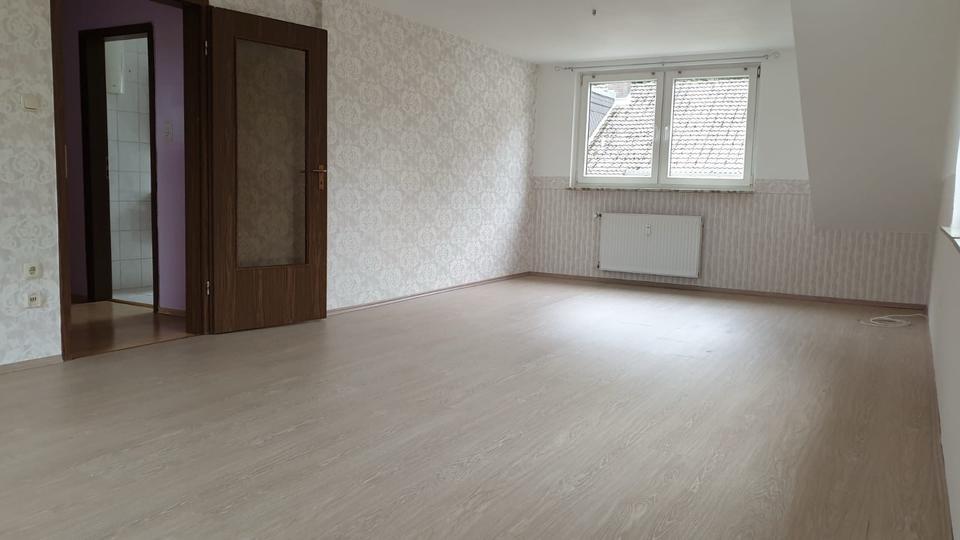 Dachgeschoßwohnung Vlotho - 2 Zimmer, 57 m&sup2;, 650&euro; | Angebot:26403750