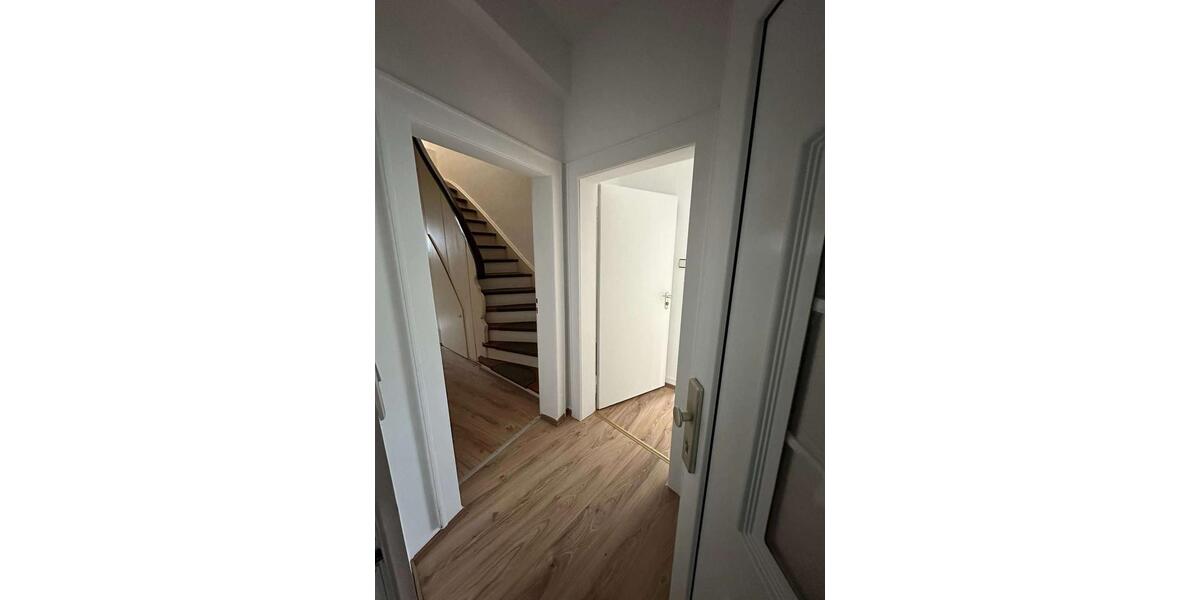 Etagenwohnung Herford - 3 Zimmer, 130 m&sup2;, 1.620&euro; | Angebot:26264817